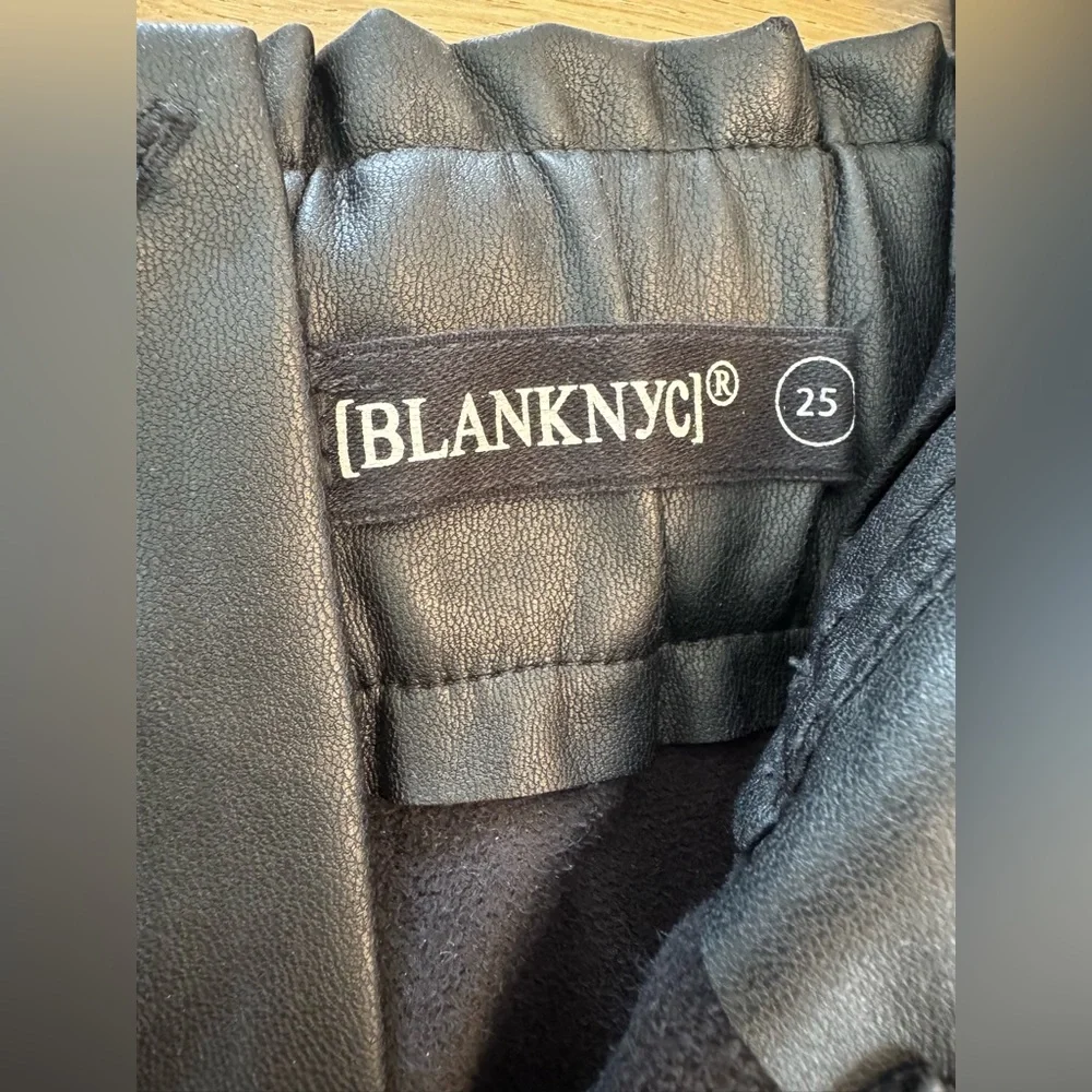 Blank NYC Black Faux Leather Shorts - Picture 5 of 6